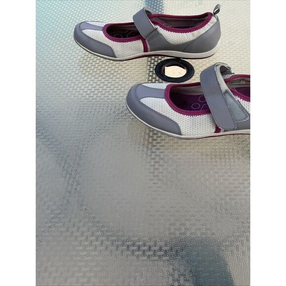 Vionic Ailie White Gray & Raspberry Mary Jane Orthaheel Walking Shoes Size 9 - Picture 2 of 10
